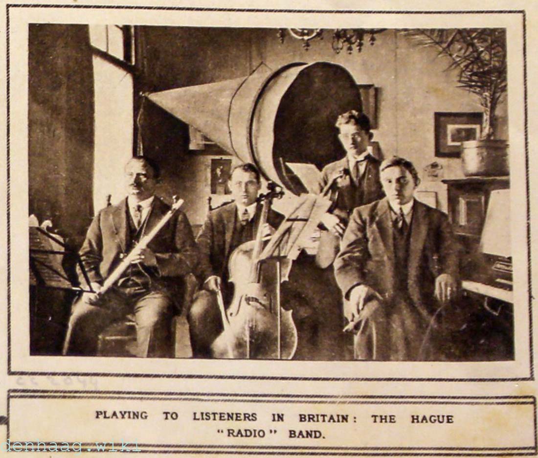 In The illustrated London news werd op 29 april 1922 een pagina gewijd aan The Dutch Concerts. Met van links naar rechts: A van Dongen, P. Verhagen, D. Voorhuyzen en de orkestleider J. Berkhout